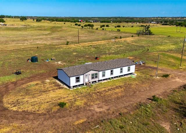 Property at 245 Sky Trail Dr, Harper, TX 78631, 5 beds, 3 baths