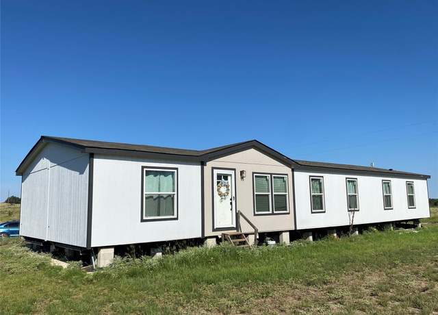 Property at 245 Sky Trail Dr, Harper, TX 78631, 5 beds, 3 baths