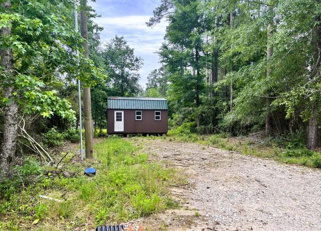 Property at 147 Seminole Dr, Trinity, TX 75862