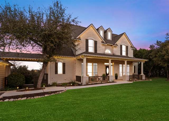 Property at 9943 Derecho Dr, Austin, TX 78737, 4 beds, 3.5 baths
