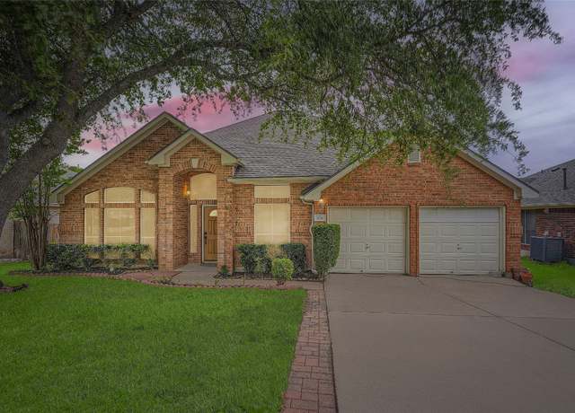 Property at 905 Point Run Dr, Pflugerville, TX 78660, 4 beds, 2 baths