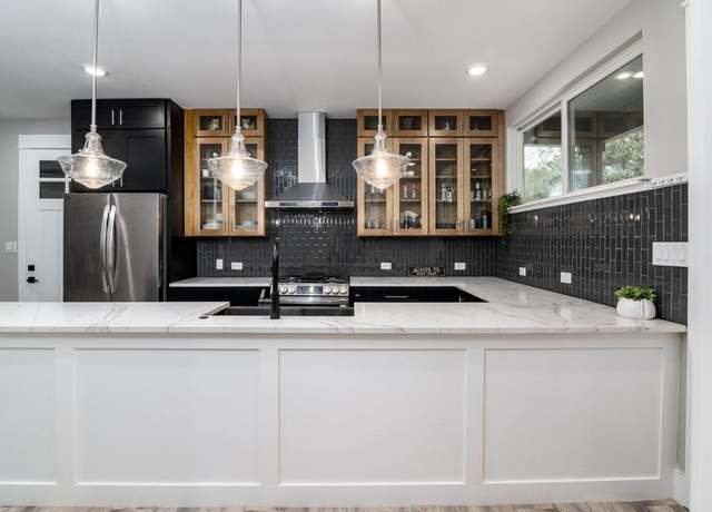 Property at 7905 & 7907 Tiffany Dr, Austin, TX 78749, 6 beds, 6 baths