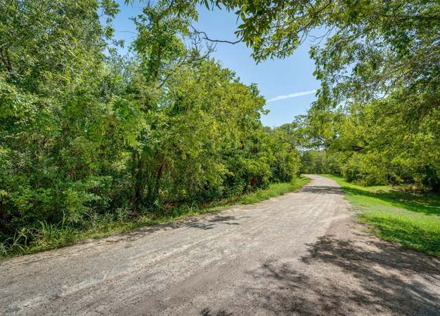 Property at 131 Shoreside Dr, Bastrop, TX 78602