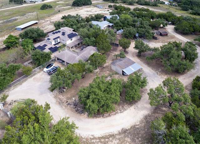 Property at 4525 Bell Springs Rd, Dripping Springs, TX 78620, 6 beds, 4.5 baths