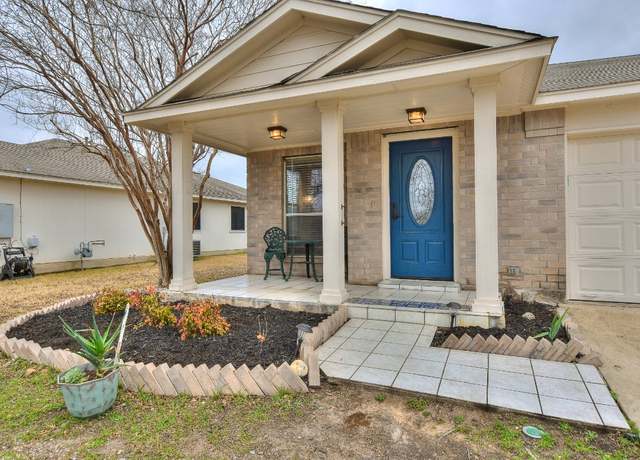 Property at 2718 Summerwalk Pl, Round Rock, TX 78665, 3 beds, 2 baths