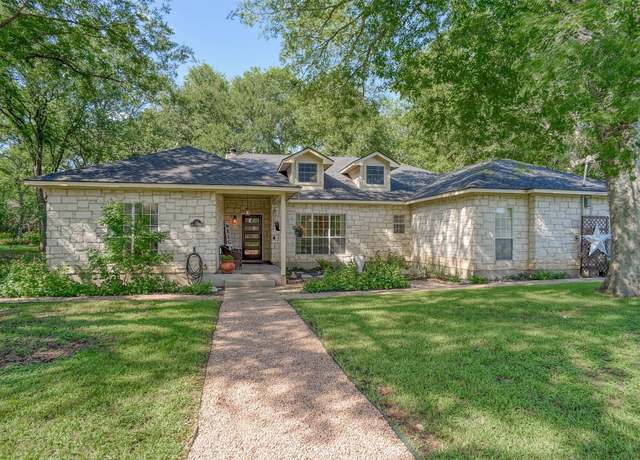 Property at 128 Moku Manu Dr, Bastrop, TX 78602, 4 beds, 3 baths
