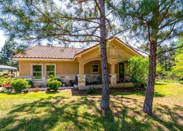 Property at 316 County Rd, Bastrop, TX 78602, 3 beds, 2 baths