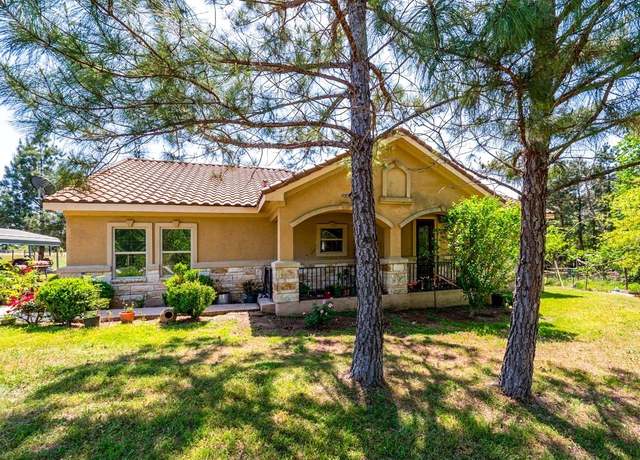 Property at 316 County Rd, Bastrop, TX 78602, 3 beds, 2 baths