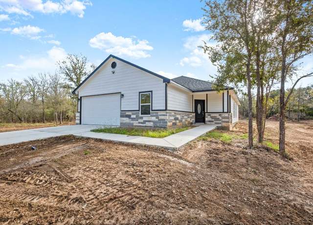 Property at 3639 Callihan Rd, Luling, TX 78648, 4 beds, 2 baths