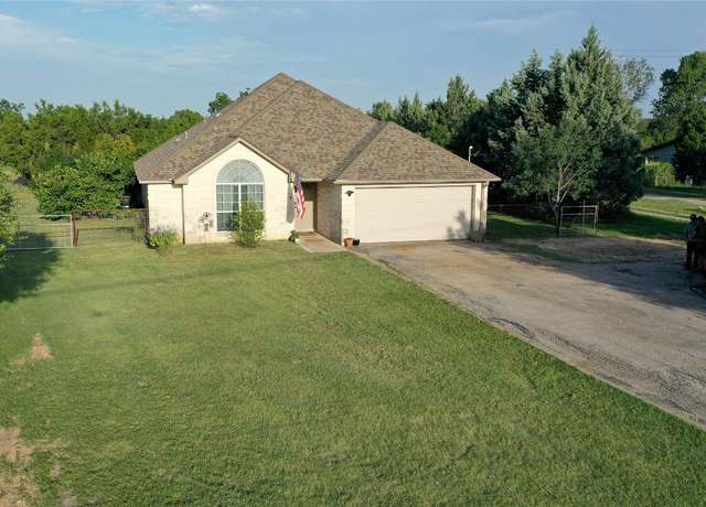 Property at 144 Round Up Dr, Liberty Hill, TX 78642, 3 beds, 2 baths