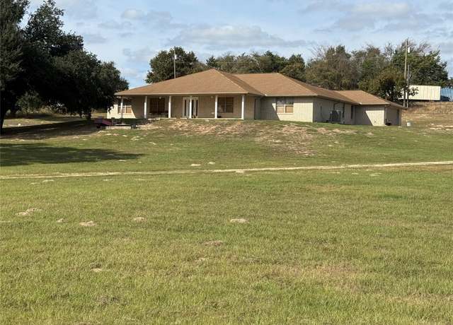 Property at 640 W F Ave, Milano, TX 76556, 3 beds, 3.5 baths