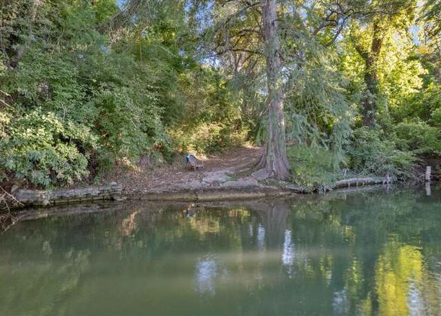 Property at 1002 Arroweye Trl, Austin, TX 78733, 4 beds, 3.5 baths