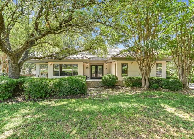 Property at 1800 Clubhouse Hill Dr, Spicewood, TX 78669, 3 beds, 2 baths