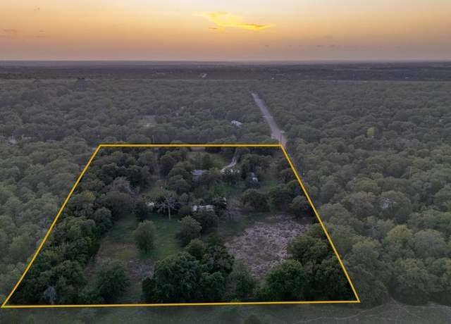 Property at 664 Hidden Oaks Dr, Elgin, TX 78621, 3 beds, 2 baths