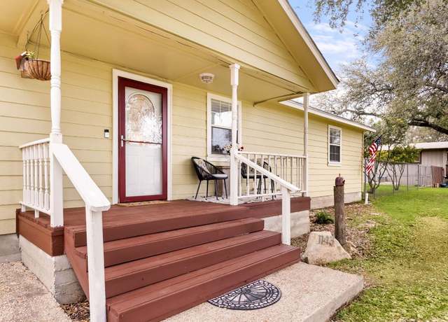 Property at 1143 Dawnridge Dr, Canyon Lake, TX 78133, 3 beds, 2 baths