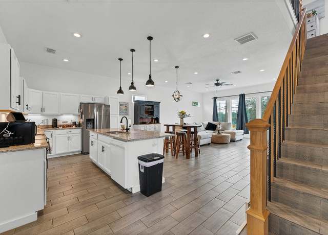 Property at 893 E Mather St, New Braunfels, TX 78130, 3 beds, 3 baths