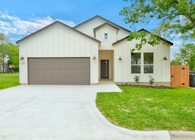 Property at 638 Dallas St S, Giddings, TX 78942, 4 beds, 2 baths