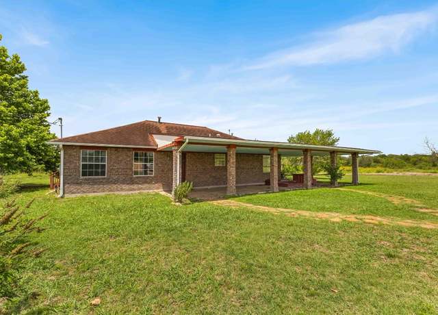 Property at 12212 Ballerstedt Rd, Elgin, TX 78621, 3 beds, 2 baths