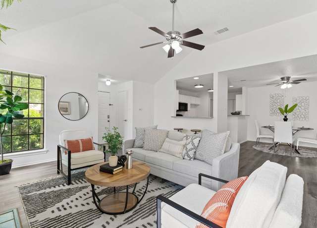Property at 800 Saunders Dr, Round Rock, TX 78664, 4 beds, 2 baths