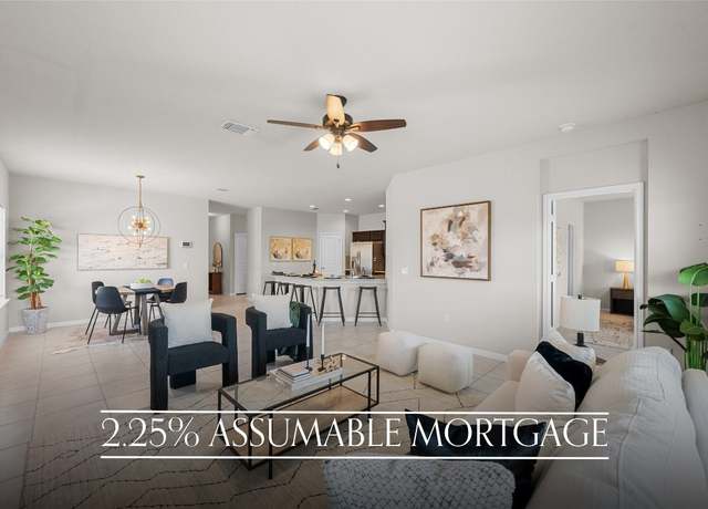 Property at 7201 Ranchito Dr, Austin, TX 78744, 4 beds, 2 baths