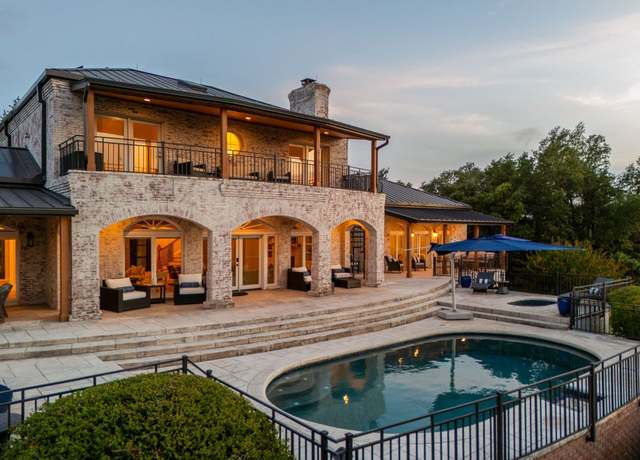 Property at 15902 Soleil Ct, Austin, TX 78734, 4 beds, 4.5 baths