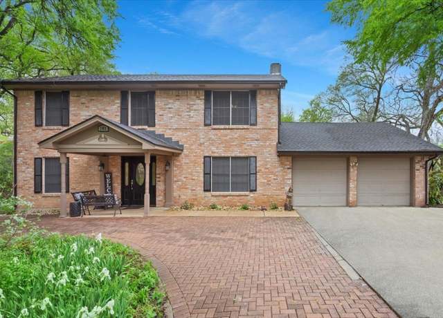 Property at 102 Elm Dr, Belton, TX 76513, 3 beds, 2.5 baths