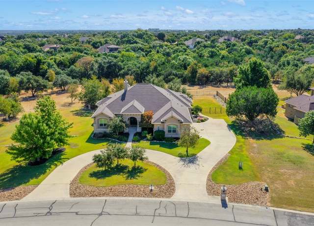 Property at 204 Standing Oak Dr, Georgetown, TX 78633, 4 beds, 3 baths