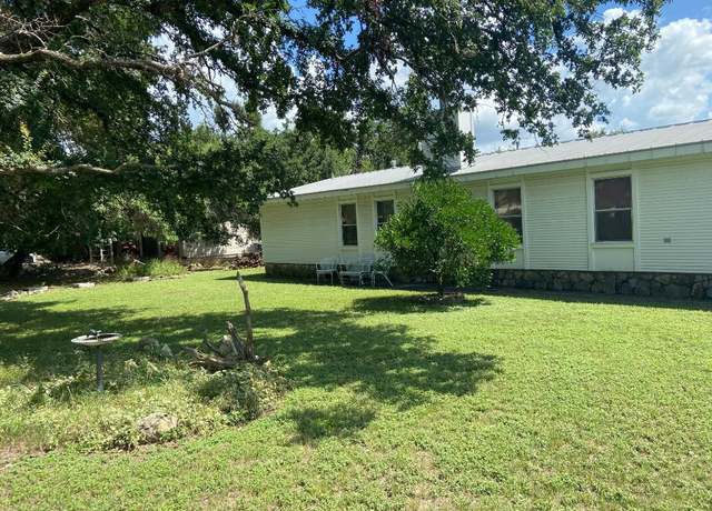 Property at 1330 W Highway 290, Dripping Springs, TX 78620, 3 beds, 2 baths