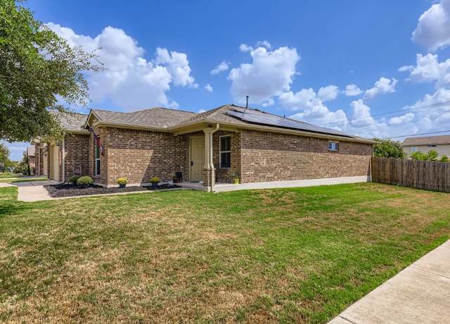 Property at 300 Foxglove Dr, Hutto, TX 78634, 4 beds, 2 baths