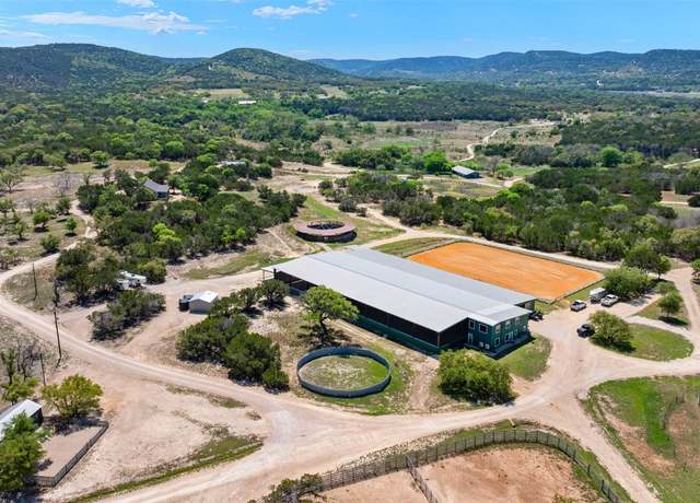 Property at 728 Upper Moffett Rd, Medina, TX 78055