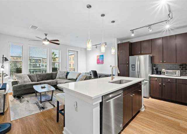 Property at 1900 Barton Springs Rd #4040, Austin, TX 78704, 1 bed, 1 bath