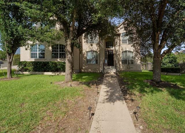 Property at 7601 Crackling Creek Dr, Austin, TX 78736, 5 beds, 4 baths