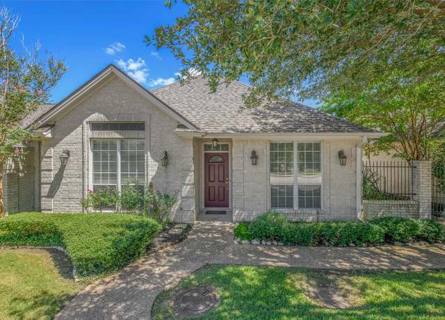 Property at 5004 Spearman Dr, College Station, TX 77845, 3 beds, 2.5 baths