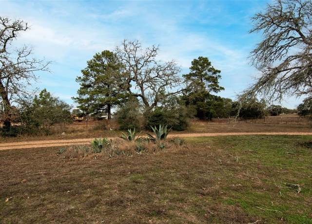 Property at 5431 N Hwy 77, La Grange, TX 78945, 4 beds, 3 baths