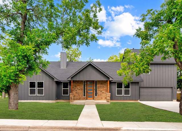 Property at 417 S Blanco St, Lockhart, TX 78644, 4 beds, 3 baths