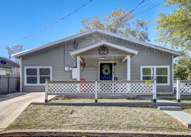 Property at 232 Campbell St, Seguin, TX 78155, 3 beds, 1.5 baths