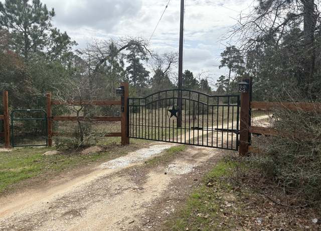 Property at 116 Yucca Ln, Bastrop, TX 78602, 2 beds, 2 baths