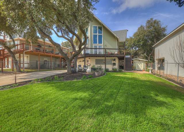 Property at 437 Stagecoach Dr, Canyon Lake, TX 78133, 4 beds, 3 baths