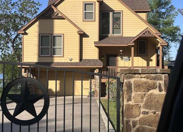 Property at 1002 Scenic Loop, Kingsland, TX 78639, 3 beds, 3 baths