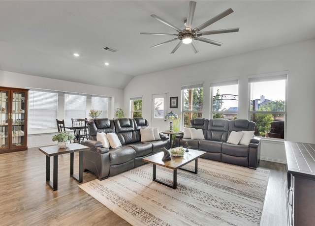 Property at 1312 Terrace View Dr, Georgetown, TX 78628, 4 beds, 3 baths