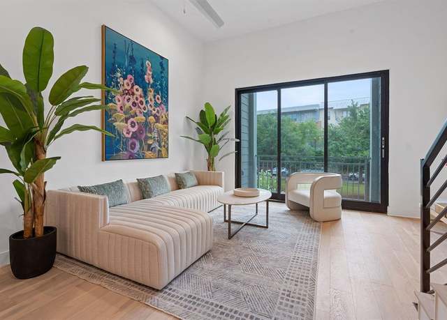Property at 3812 Berkman Ave, Austin, TX 78723, 2 beds, 2.5 baths