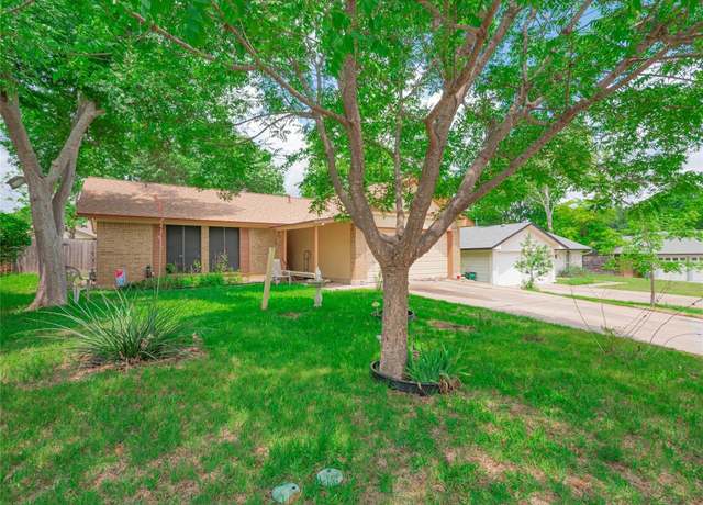 Property at 10206 Oak Hollow Cir, Austin, TX 78758, 3 beds, 1.5 baths