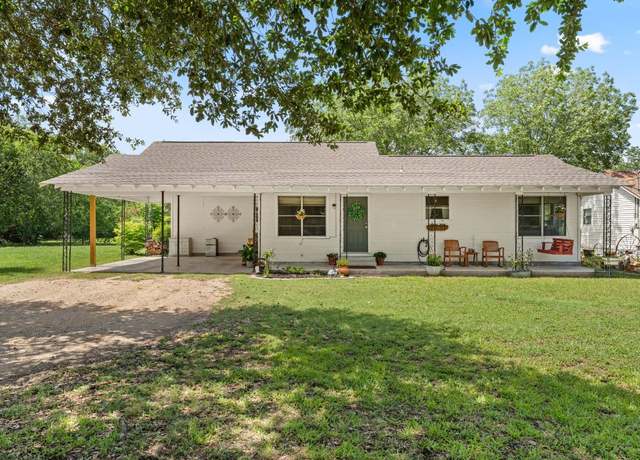 Property at 1215 Bois Darc St, Lockhart, TX 78644, 2 beds, 2 baths