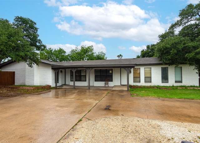 Property at 101 Tallwood Dr, Georgetown, TX 78628, 7 beds, 3.5 baths