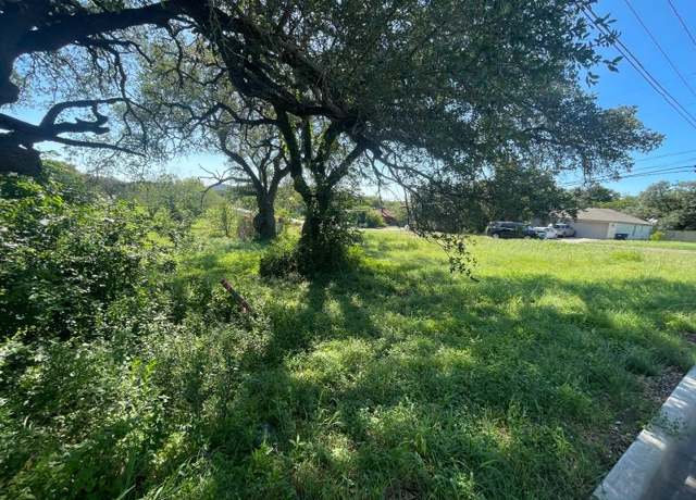 Property at 700 S Rhomberg St, Burnet, TX 78611