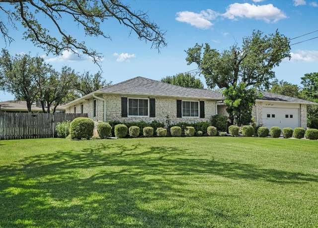 Property at 111 Oakland Dr, Georgetown, TX 78628, 3 beds, 2 baths