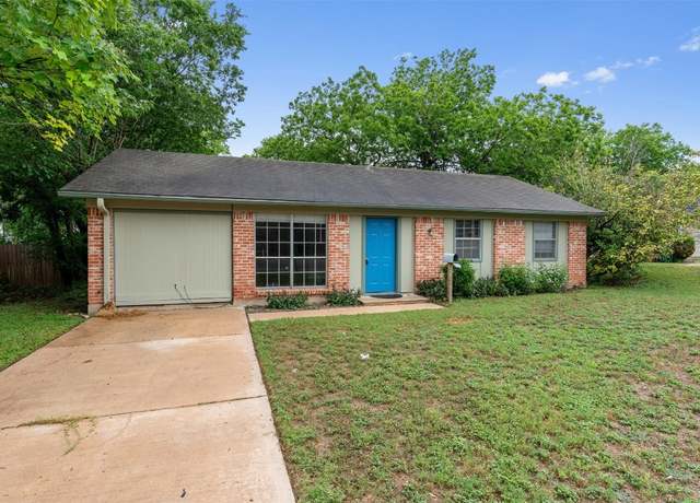 Property at 809 Eberhart Ln, Austin, TX 78745, 3 beds, 1 bath