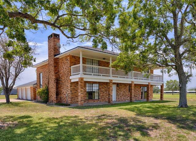 Property at 2745 Holub Rd, Schulenburg, TX 78956, 5 beds, 3 baths