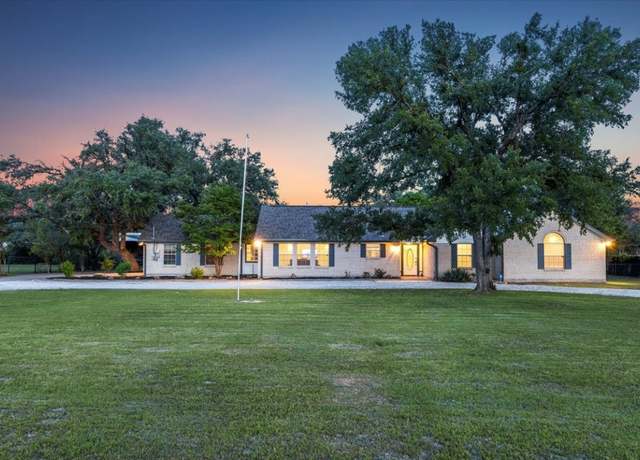 Property at 104 Kyle Ln, Georgetown, TX 78633, 3 beds, 2 baths
