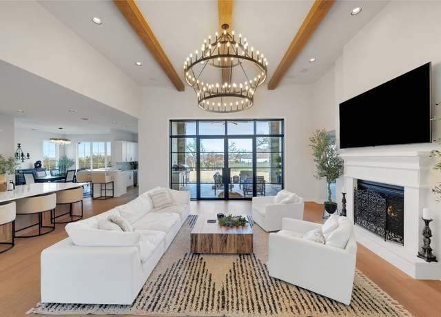Property at 120 La Ventana Dr, Liberty Hill, TX 78642, 4 beds, 5.5 baths